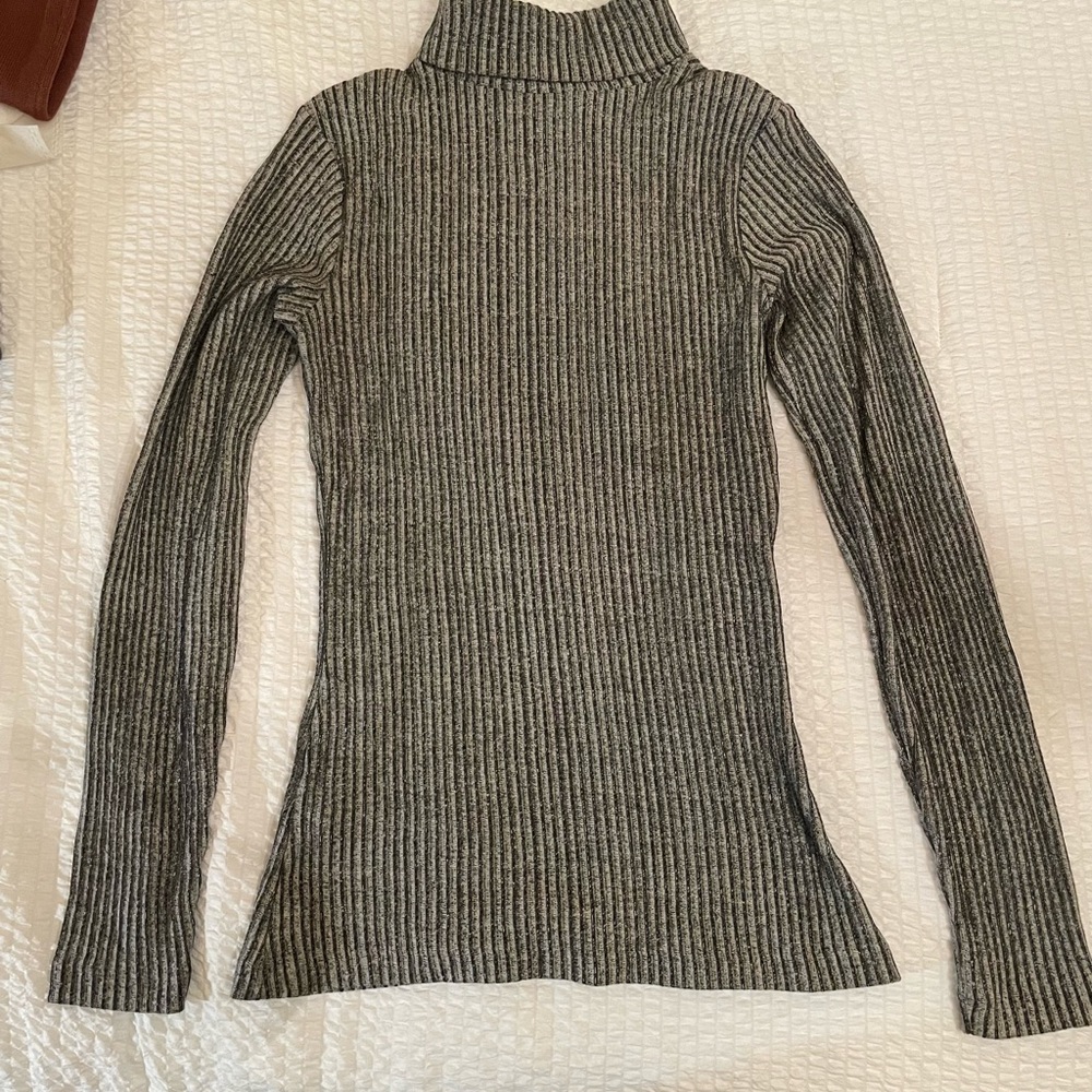 French Connection Gray Ribbed Knit Sweater - Picture 6 of 6